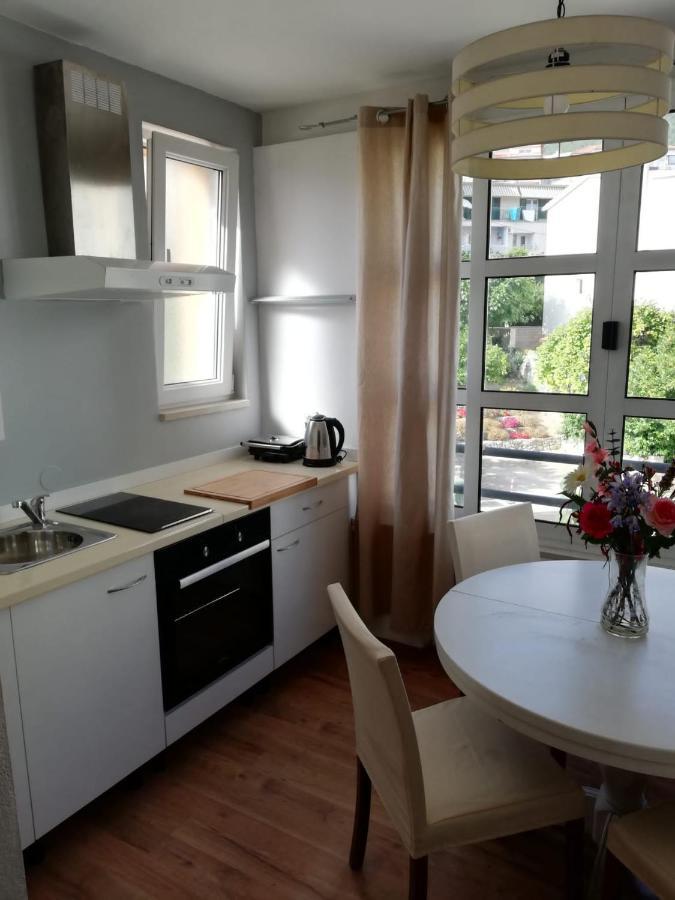 Apartmani Mistral Макарска Экстерьер фото