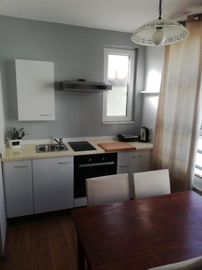 Apartmani Mistral Макарска Экстерьер фото