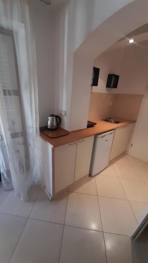 Apartmani Mistral Макарска Номер фото