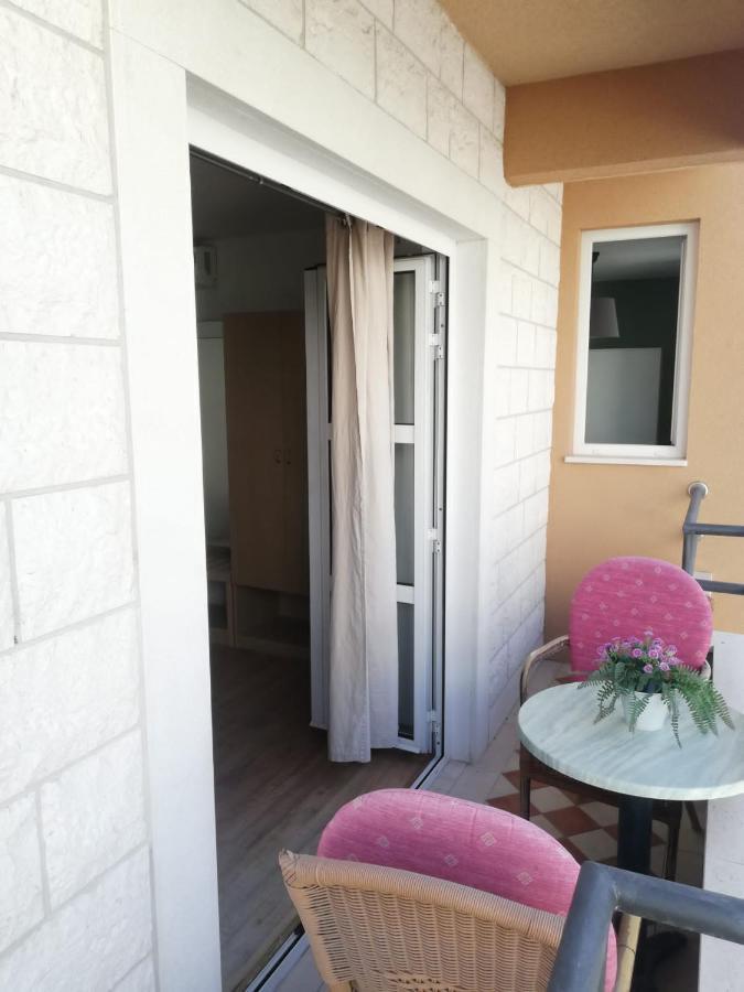 Apartmani Mistral Макарска Номер фото