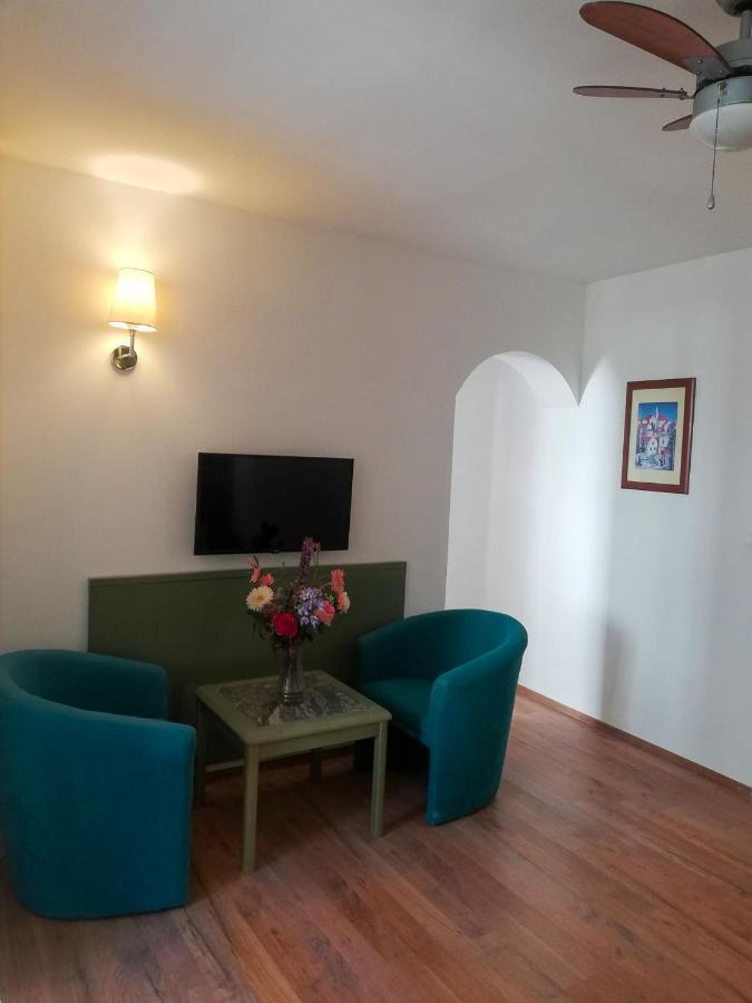 Apartmani Mistral Макарска Номер фото