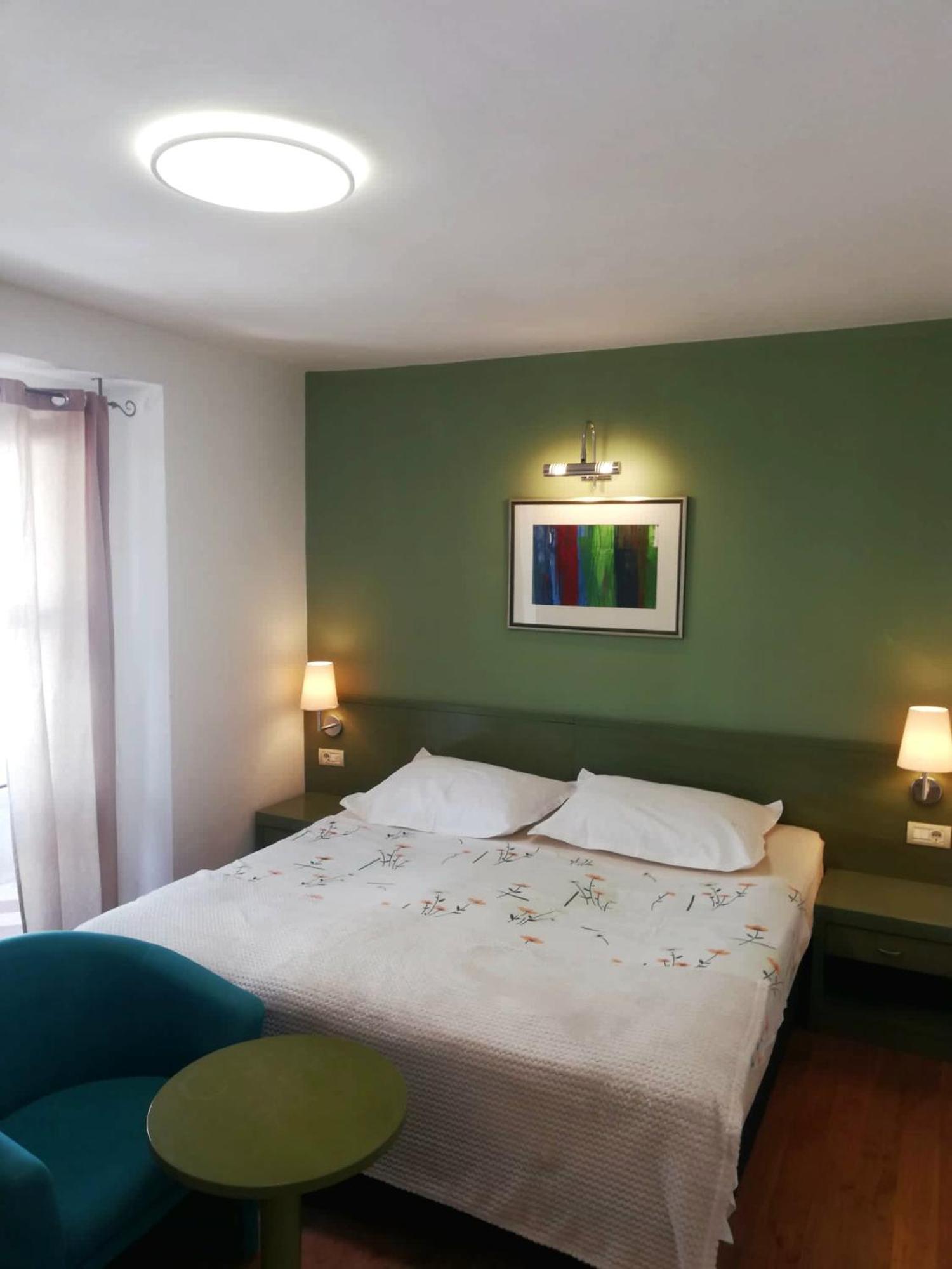 Apartmani Mistral Макарска Номер фото