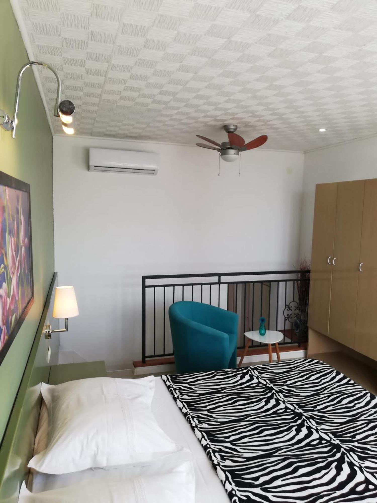 Apartmani Mistral Макарска Номер фото